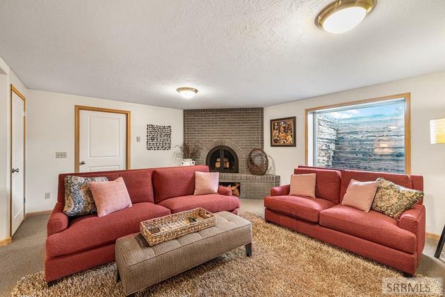 3082 Homestead Lane, Idaho Falls, ID 83404