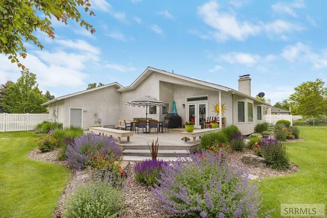 3082 Homestead Lane, Idaho Falls, ID 83404