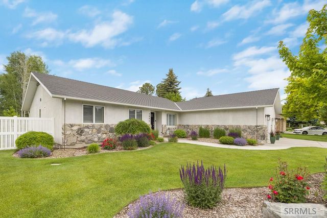 3082 Homestead Lane, Idaho Falls, ID 83404