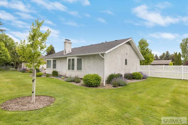 3082 Homestead Lane, Idaho Falls, ID 83404
