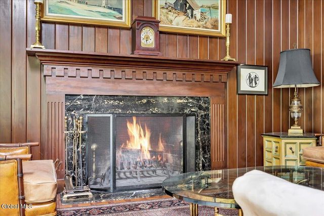 178 Westchester Drive S., Bethlehem, NY 12054