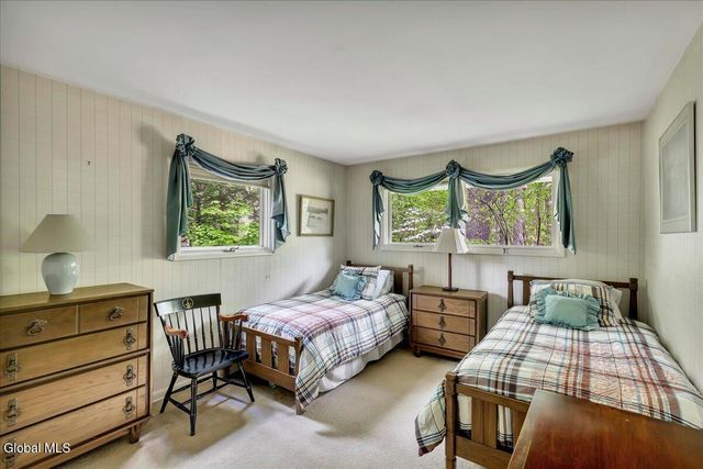 178 Westchester Drive S., Bethlehem, NY 12054