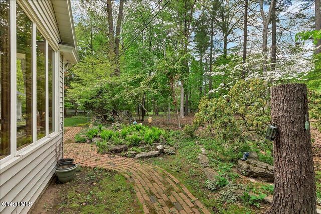 178 Westchester Drive S., Bethlehem, NY 12054
