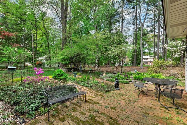 178 Westchester Drive S., Bethlehem, NY 12054