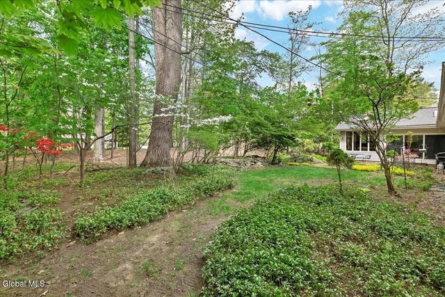 178 Westchester Drive S., Bethlehem, NY 12054
