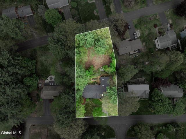 178 Westchester Drive S., Bethlehem, NY 12054