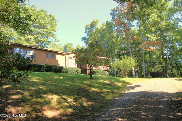 46 Arthur Ridge, Brasstown, NC 28902