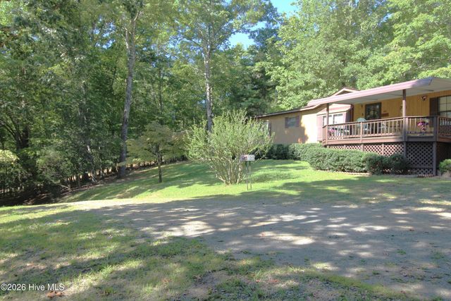 46 Arthur Ridge, Brasstown, NC 28902