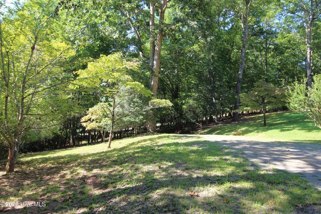 46 Arthur Ridge, Brasstown, NC 28902