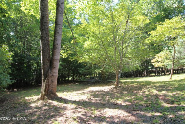 46 Arthur Ridge, Brasstown, NC 28902