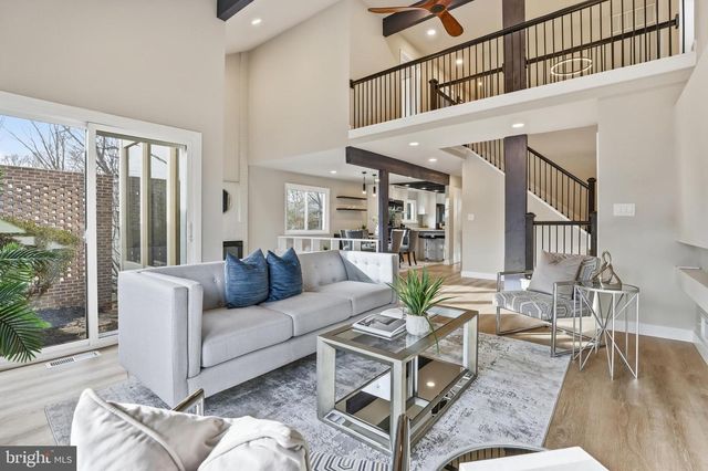 10512 ARROWOOD ST, Fairfax, VA 22032