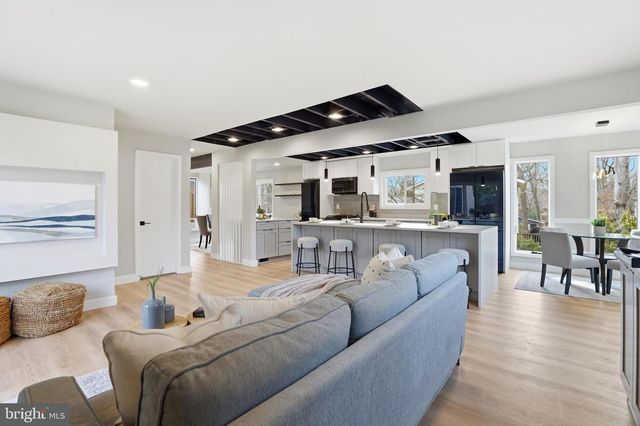 10512 ARROWOOD ST, Fairfax, VA 22032