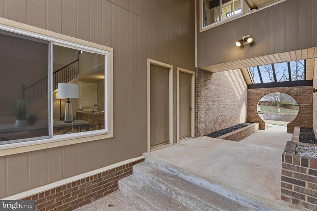 10512 ARROWOOD ST, Fairfax, VA 22032