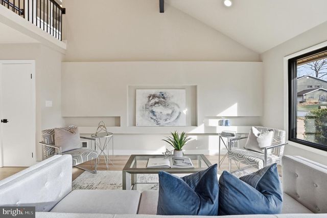 10512 ARROWOOD ST, Fairfax, VA 22032