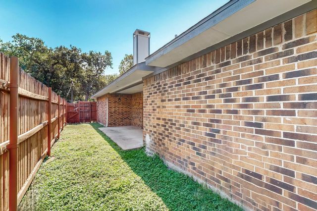 1908 N Irving Heights Drive, Irving, TX 75061