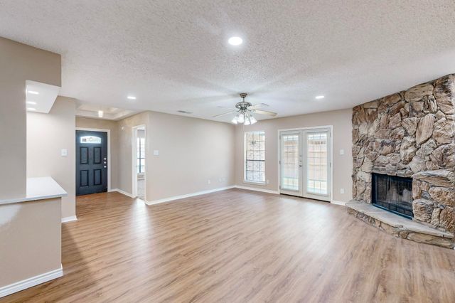 1908 N Irving Heights Drive, Irving, TX 75061