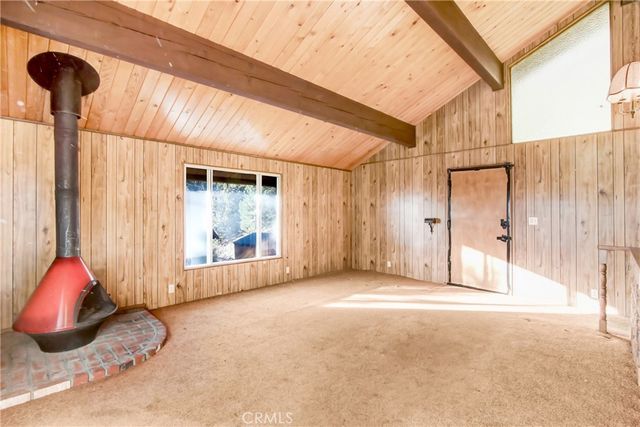 1063 Fawnskin, Fawnskin, CA 92333