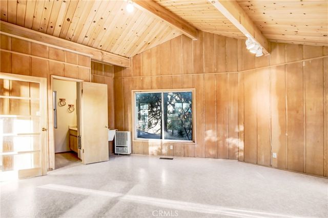 1063 Fawnskin, Fawnskin, CA 92333