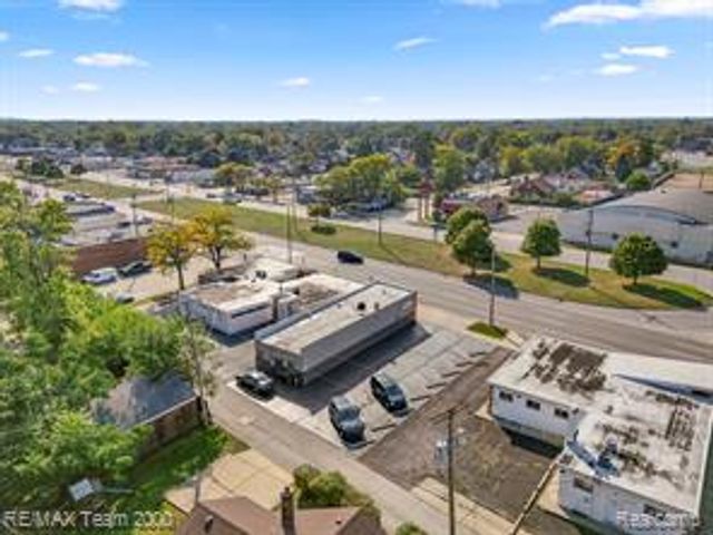3769 Fort Street, Lincoln Park, MI 48146