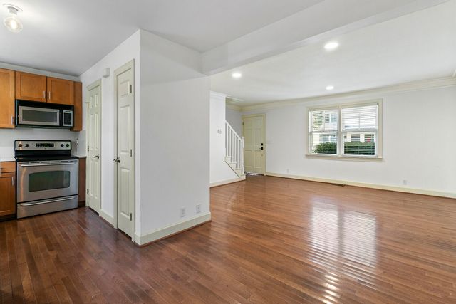 552 Savannah Highway 4, Charleston, SC 29407