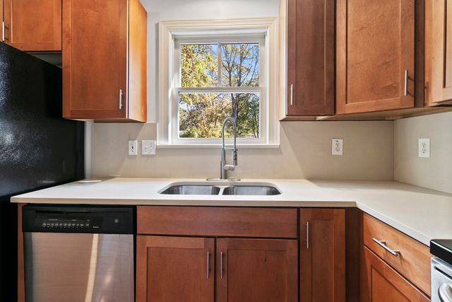 552 Savannah Highway 4, Charleston, SC 29407