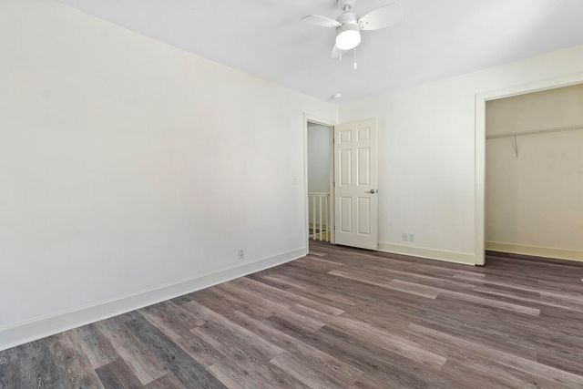 552 Savannah Highway 4, Charleston, SC 29407