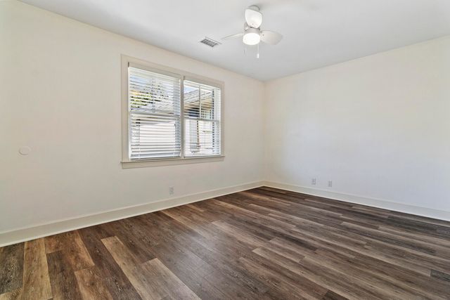 552 Savannah Highway 4, Charleston, SC 29407