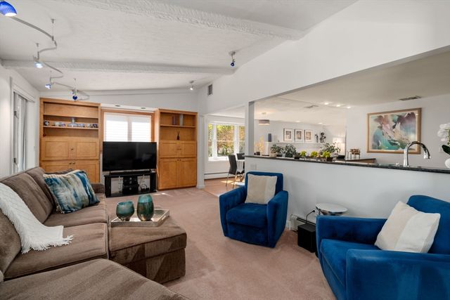 11 Harvard Circle, Needham, MA 02494