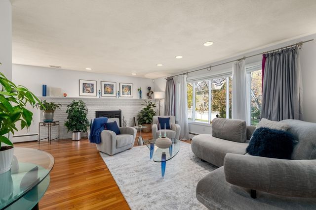 11 Harvard Circle, Needham, MA 02494