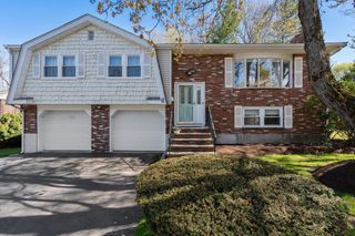 11 Harvard Circle, Needham, MA 02494