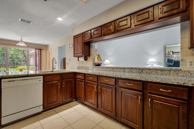 2975 BARCLAY Court, Tallahassee, FL 32309