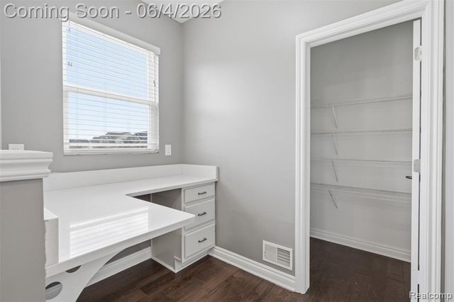 16308 Adelaide Drive, Macomb, MI 48044