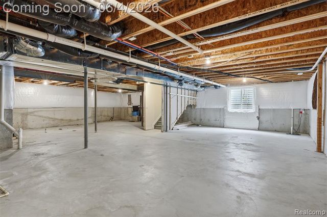 16308 Adelaide Drive, Macomb, MI 48044