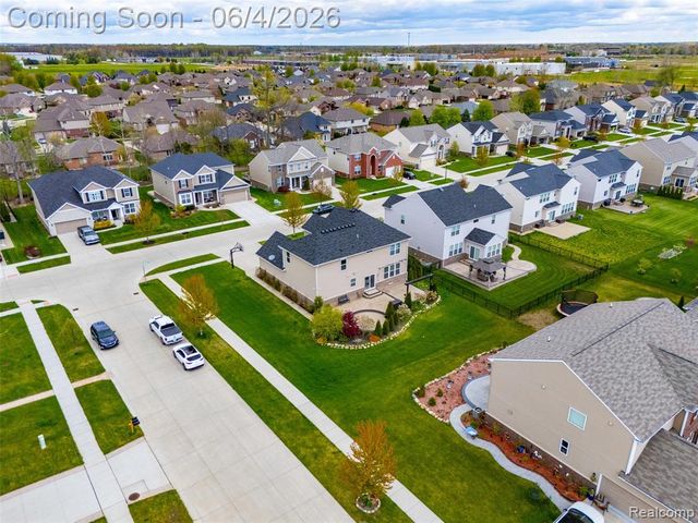 16308 Adelaide Drive, Macomb, MI 48044