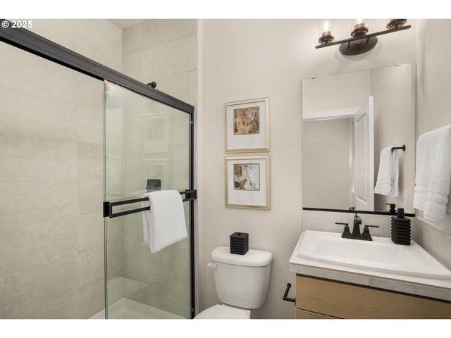 4200 N 15th Way, Ridgefield, WA 98642