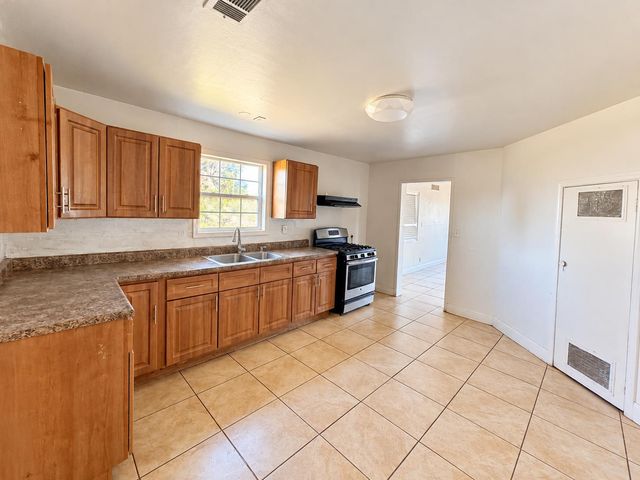 2556 Rio Linda Blvd, Sacramento, CA 95815
