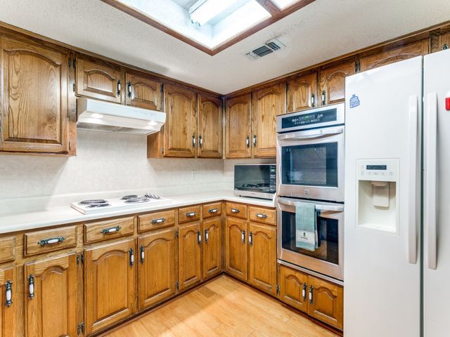 928 Old Mill Circle, Irving, TX 75061