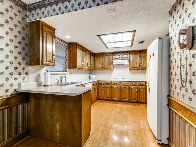 928 Old Mill Circle, Irving, TX 75061