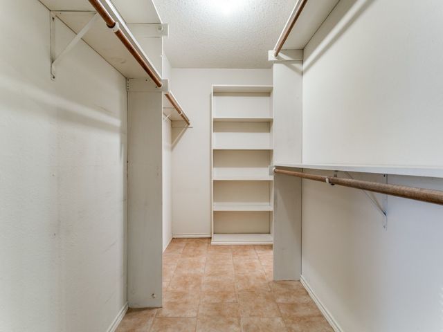 928 Old Mill Circle, Irving, TX 75061