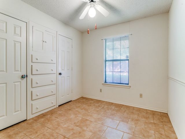 928 Old Mill Circle, Irving, TX 75061