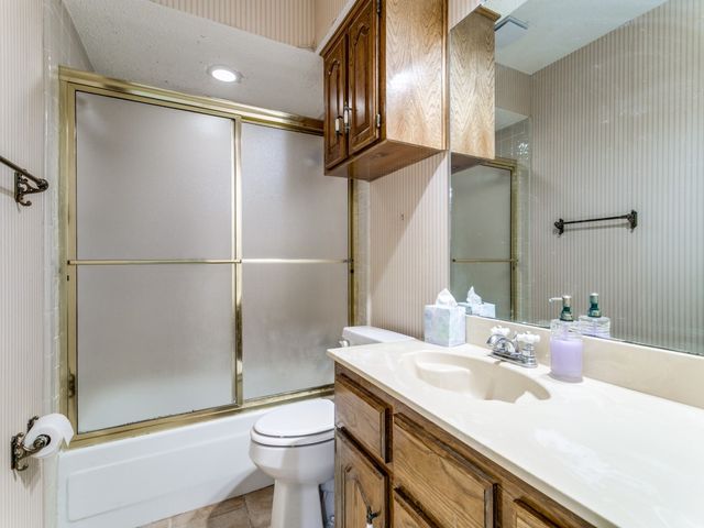 928 Old Mill Circle, Irving, TX 75061