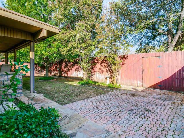 928 Old Mill Circle, Irving, TX 75061