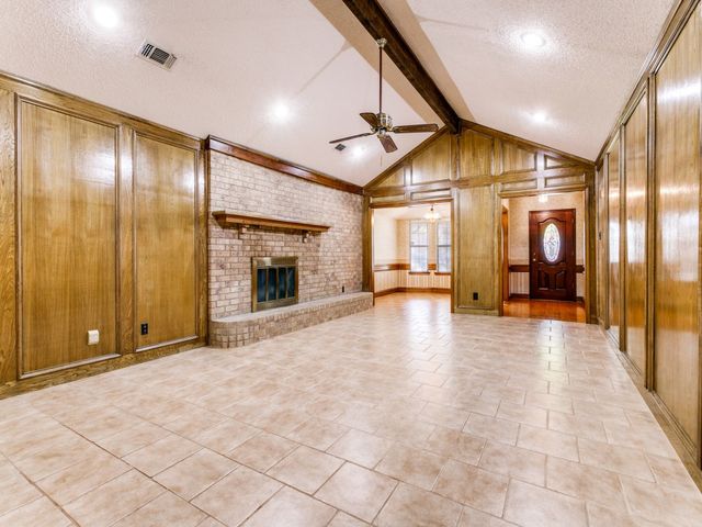 928 Old Mill Circle, Irving, TX 75061