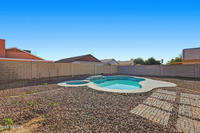 8667 N 110TH Lane, Peoria, AZ 85345