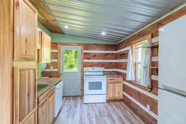 20231 St Rt 41, Peebles, OH 45660