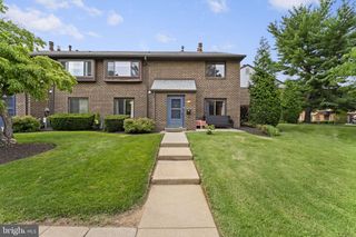 700 ARDMORE AVE #614, Ardmore, PA 19003