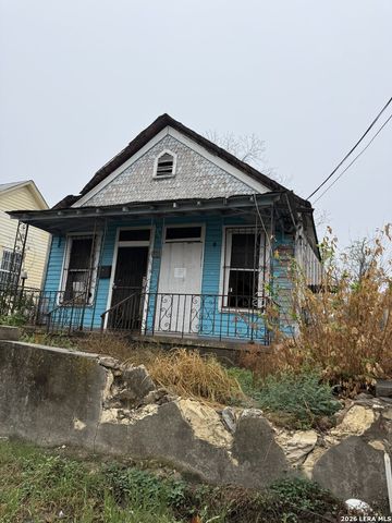 222 Brooks, San Antonio, TX 78208