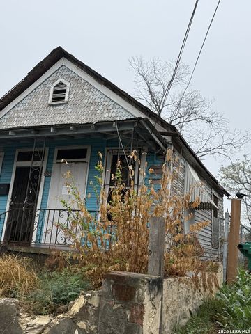 222 Brooks, San Antonio, TX 78208