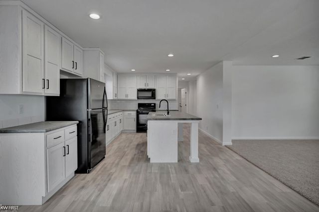 5165 N Irish Road, Davison, MI 48423