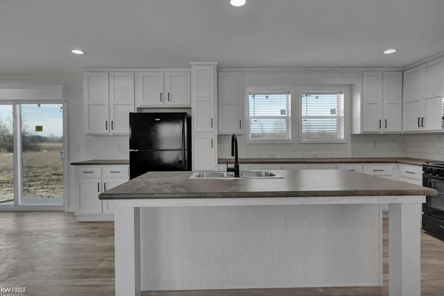 5165 N Irish Road, Davison, MI 48423